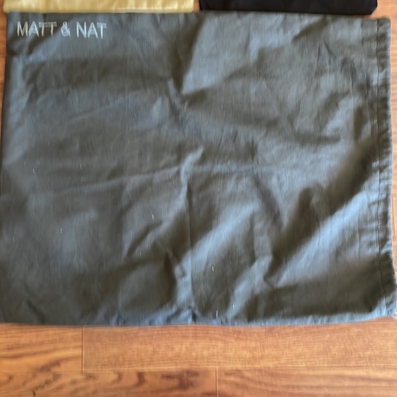 Luxury Dustbags - Picture 4 of 4